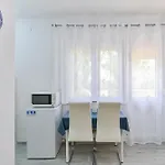 Stadion شقة *