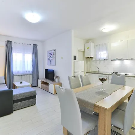 Stadion Apartment *