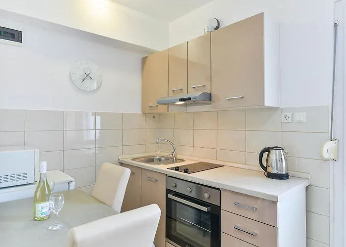 Stadion * זאדאר